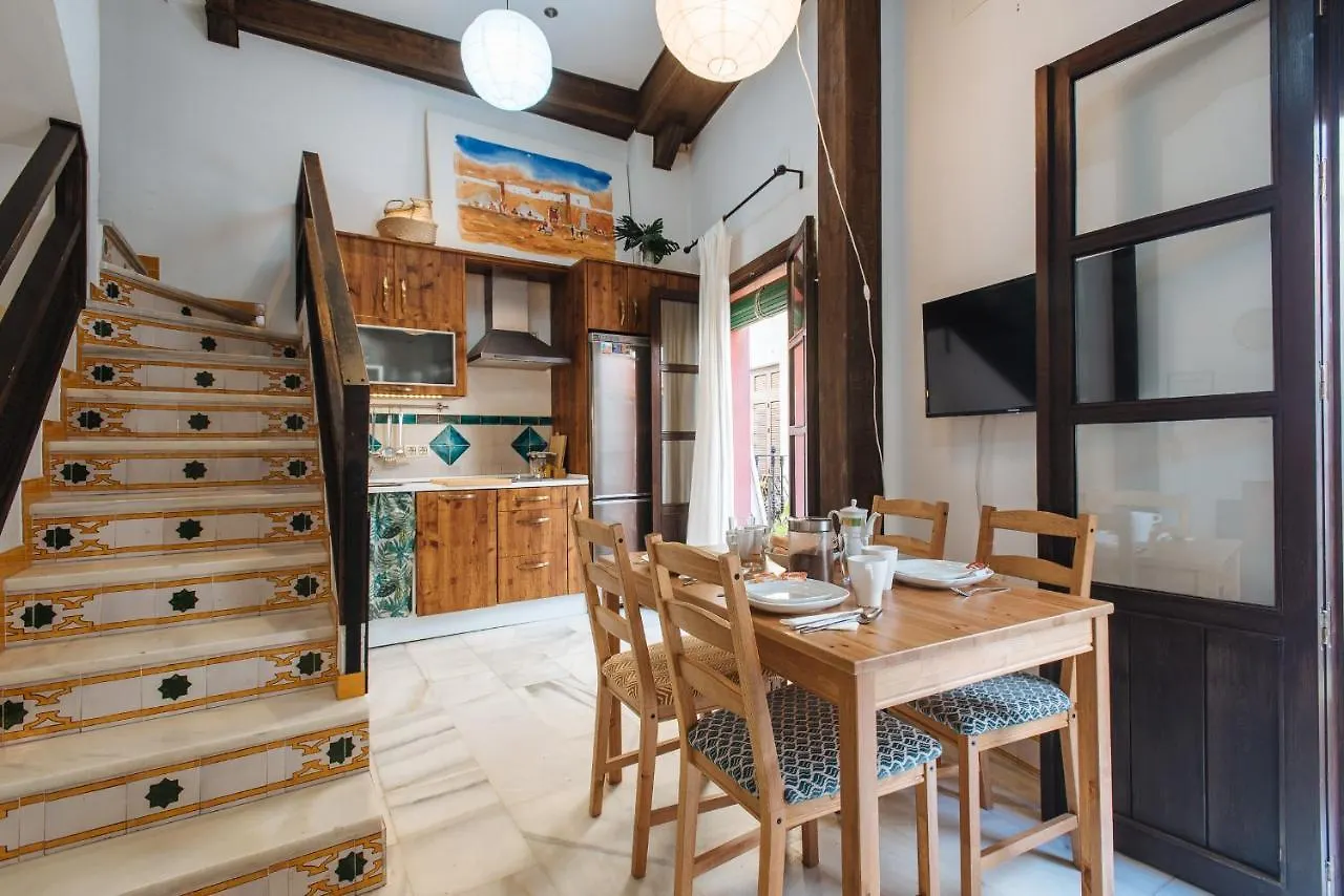 Increible Casa Independiente en Santa Cruz, Parking Opc Sevilla España